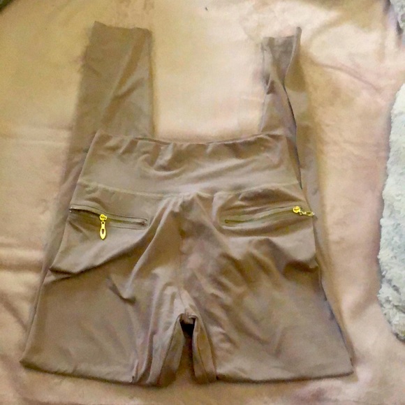 BNWOT never even tried on fancy leggings blue b - Picture 1 of 9